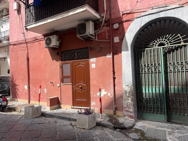 appartamento in vendita a Napoli in zona Stella