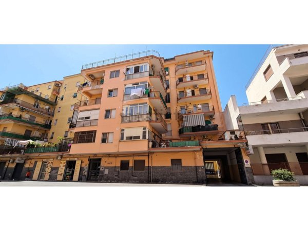 appartamento in vendita a Napoli in zona Bagnoli