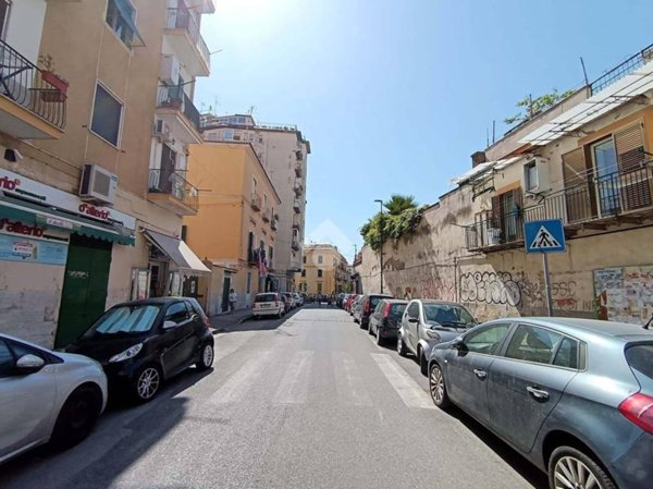 appartamento in vendita a Napoli in zona Stella