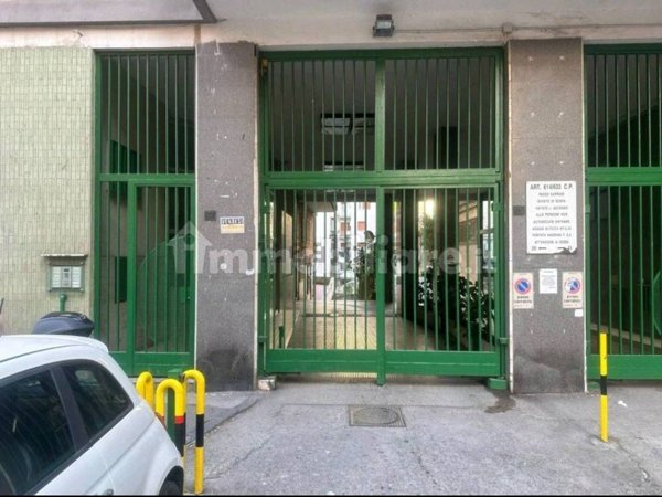 appartamento in vendita a Napoli in zona Arenella