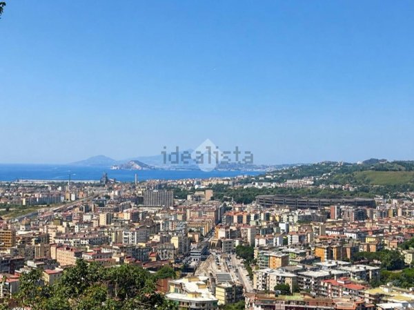 appartamento in vendita a Napoli in zona Posillipo