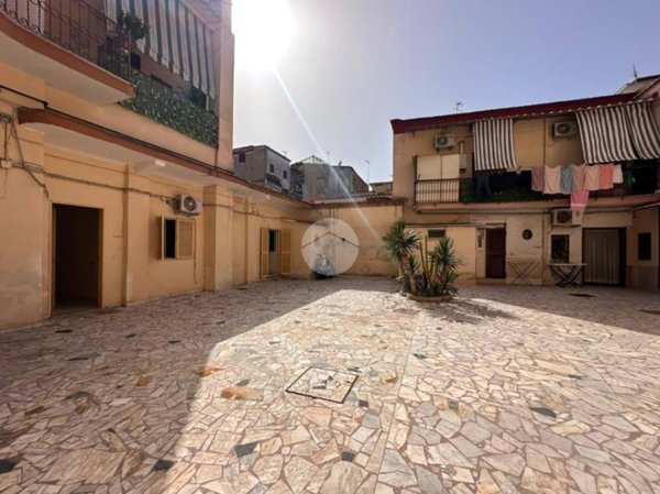 appartamento in vendita a Napoli in zona Secondigliano