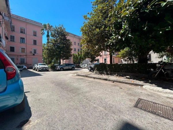 appartamento in vendita a Napoli in zona Zona Industriale-Ferrovia