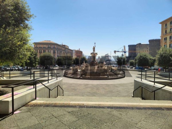 appartamento in vendita a Napoli in zona Montecalvario