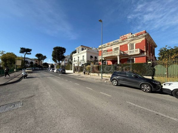 appartamento in vendita a Napoli in zona Posillipo