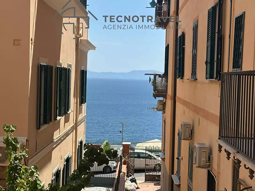 appartamento in vendita a Napoli in zona Posillipo