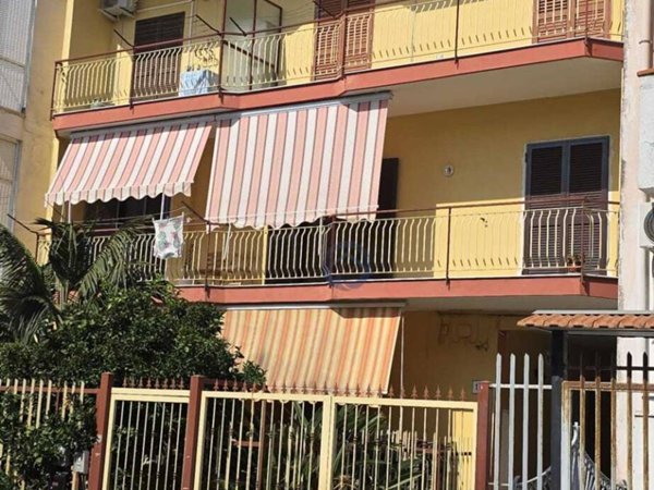 appartamento in vendita a Napoli in zona Ponticelli