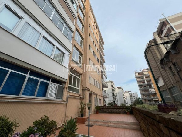 appartamento in vendita a Napoli in zona Fuorigrotta