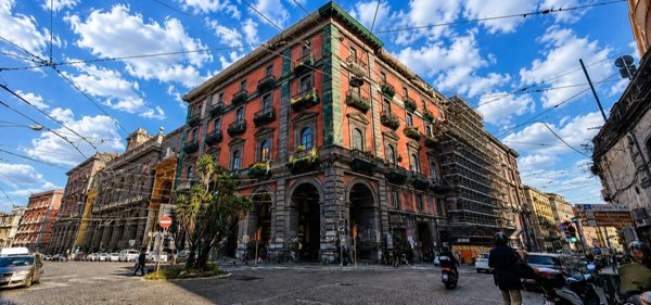 appartamento in vendita a Napoli in zona San Lorenzo