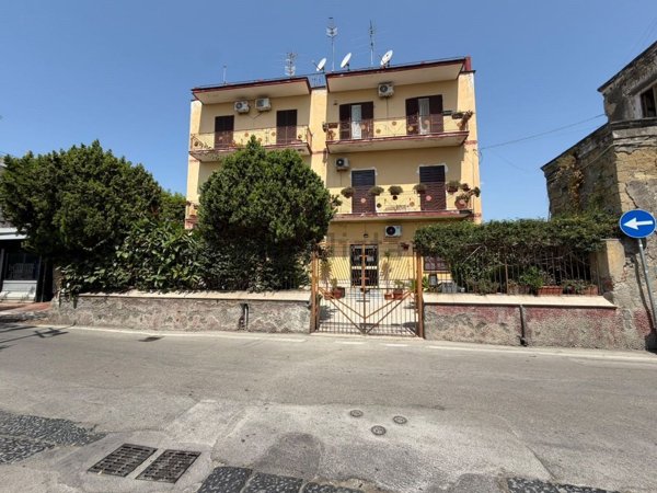 appartamento in vendita a Napoli in zona San Giovanni a Teduccio