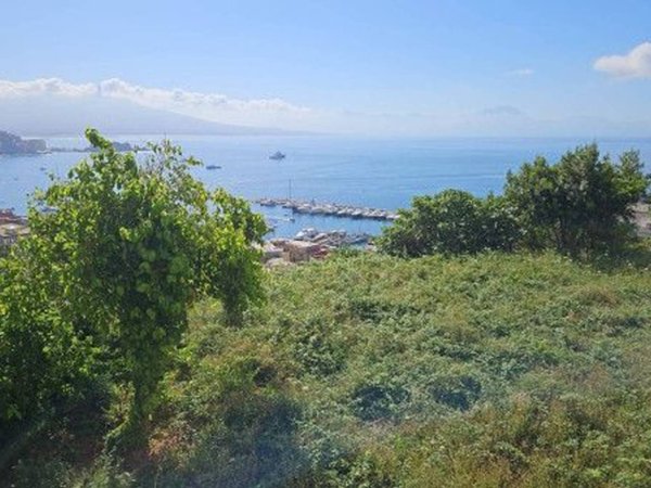 terreno agricolo in vendita a Napoli in zona Posillipo