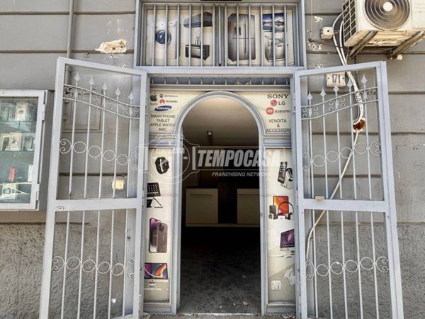 negozio in vendita a Napoli in zona Centro Antico