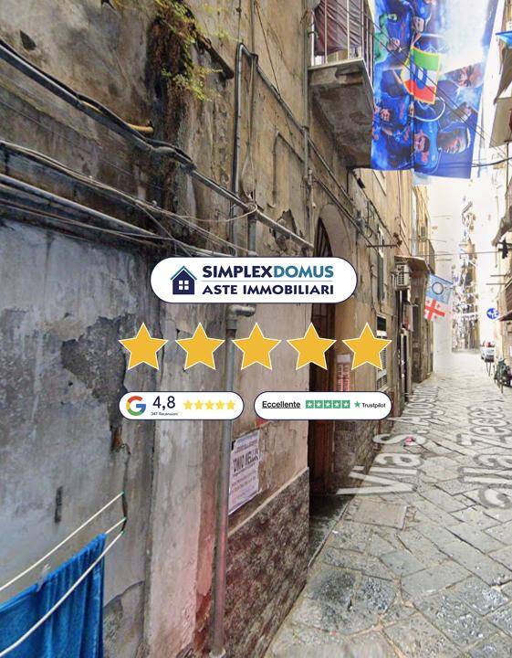 appartamento in vendita a Napoli in zona Pendino / San Giuseppe