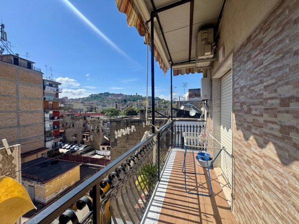 appartamento in vendita a Napoli in zona Pendino / San Giuseppe