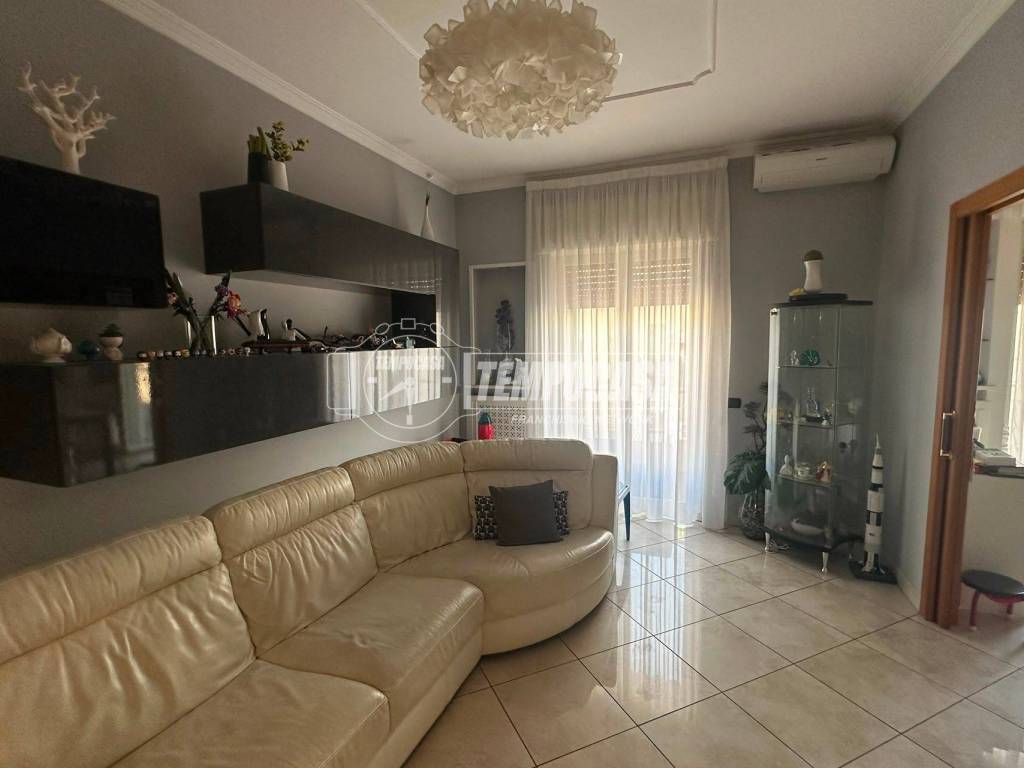 appartamento in vendita a Napoli in zona Fuorigrotta