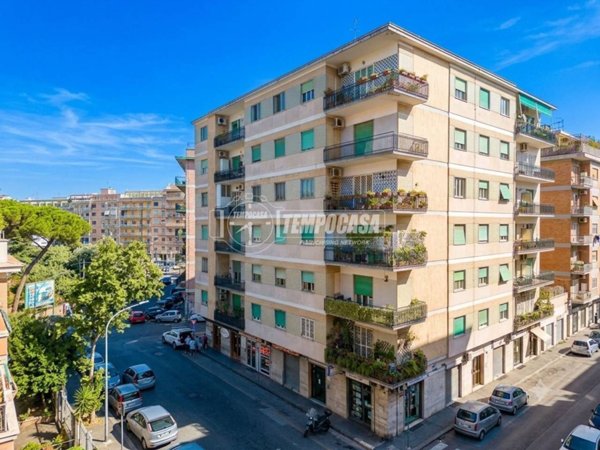 appartamento in vendita a Napoli in zona Arenella