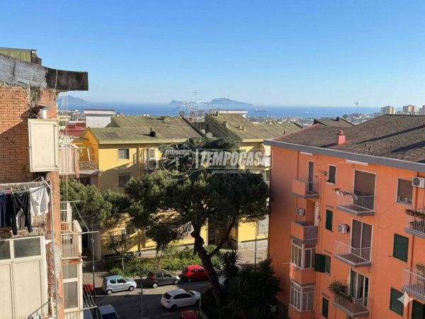 appartamento in vendita a Napoli in zona Arenella