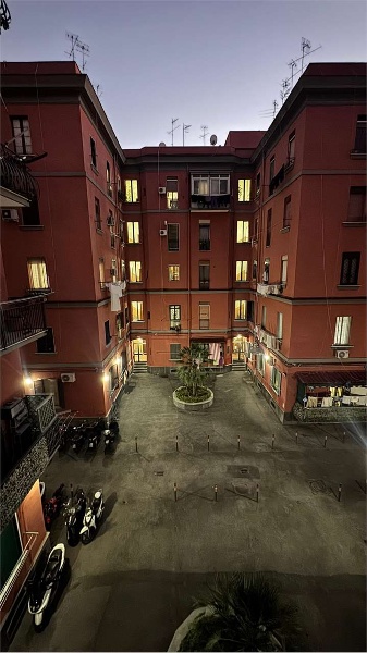 appartamento in vendita a Napoli in zona Fuorigrotta