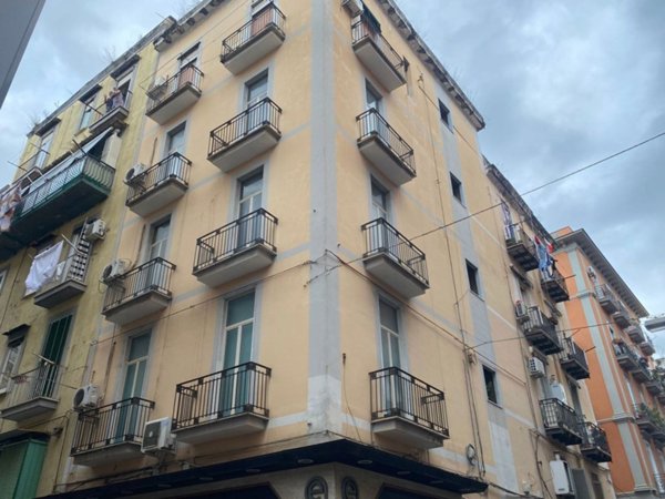 appartamento in vendita a Napoli in zona Pendino / San Giuseppe