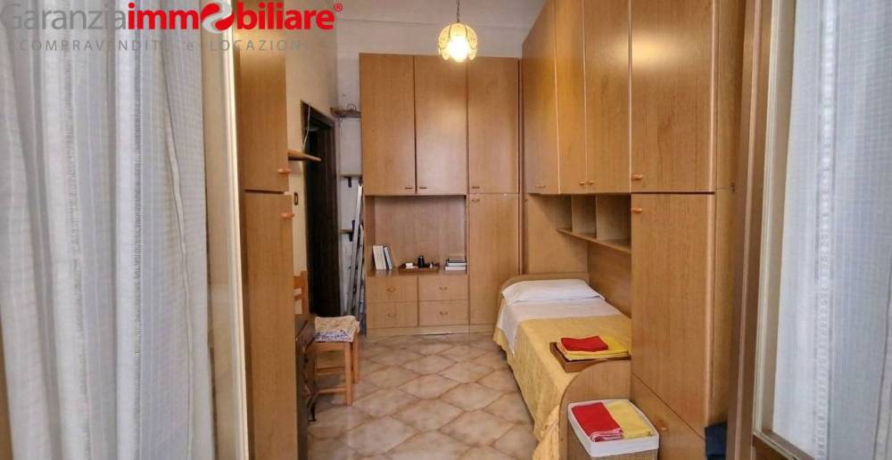 appartamento in vendita a Napoli in zona San Lorenzo