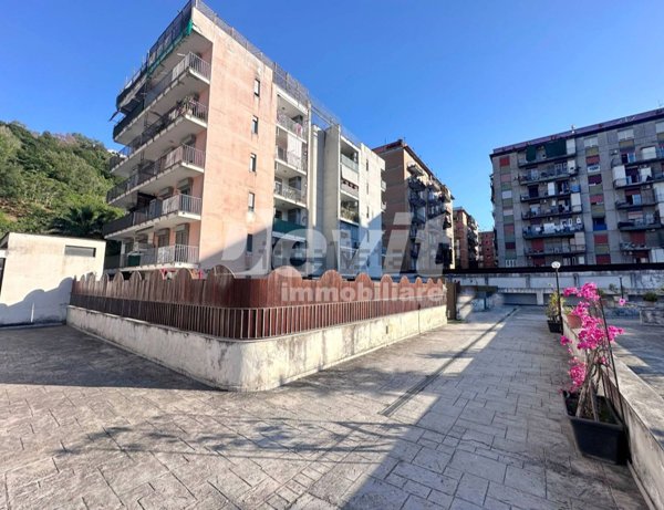appartamento in vendita a Napoli in zona Fuorigrotta