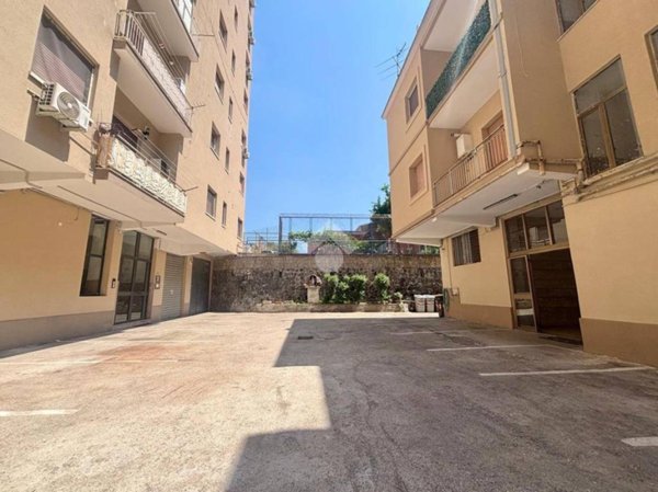 appartamento in vendita a Napoli in zona Poggioreale