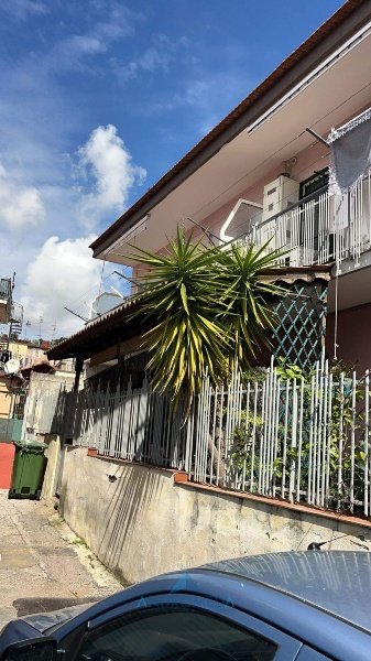 appartamento in vendita a Napoli in zona Bagnoli