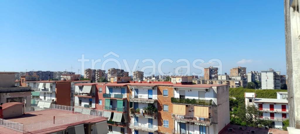 appartamento in vendita a Napoli in zona Secondigliano
