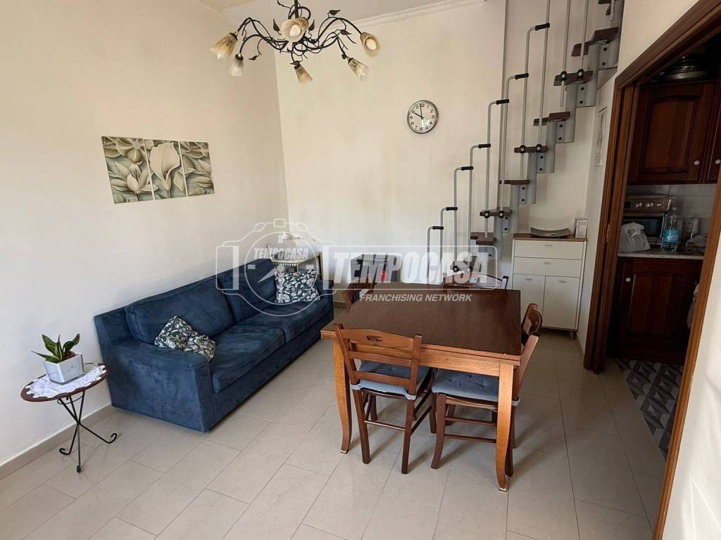 appartamento in vendita a Napoli in zona Fuorigrotta