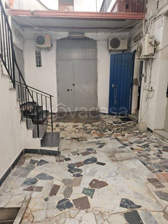 appartamento in vendita a Napoli in zona Zona Industriale-Ferrovia