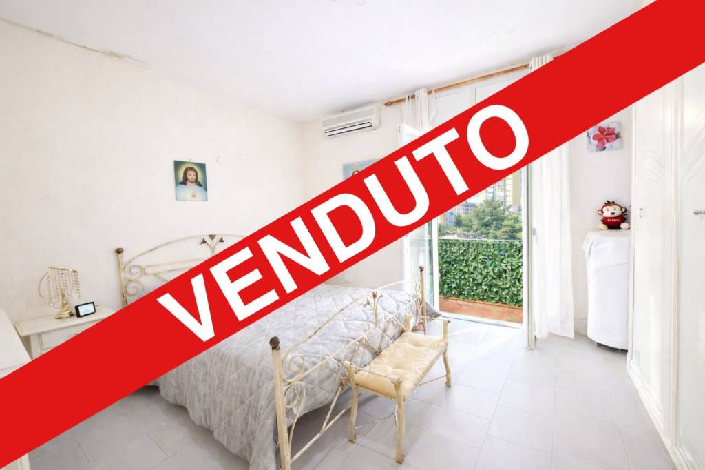 appartamento in vendita a Napoli in zona Miano