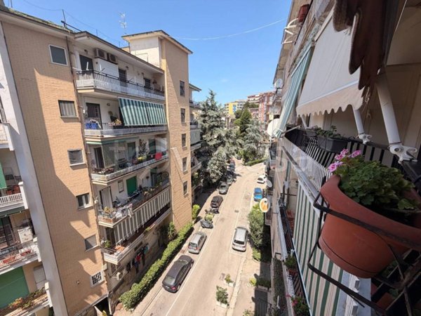 appartamento in vendita a Napoli in zona Fuorigrotta
