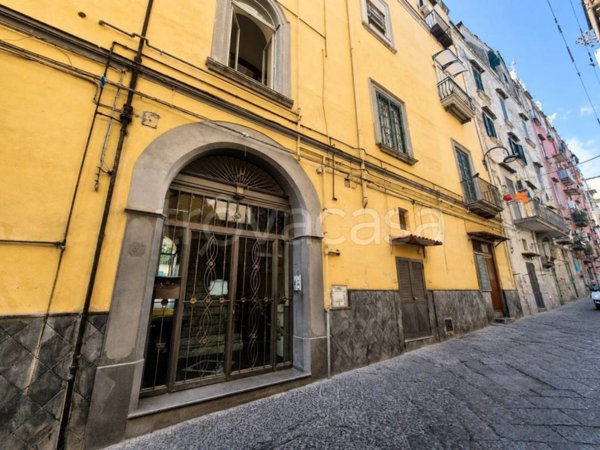 appartamento in vendita a Napoli in zona Stella