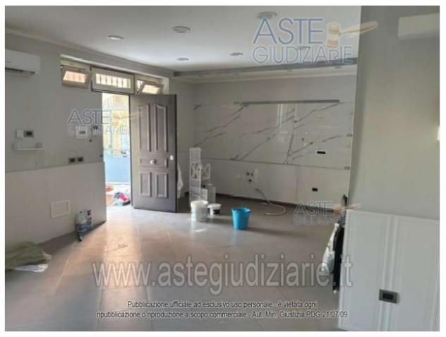 casa indipendente in vendita a Napoli in zona Barra