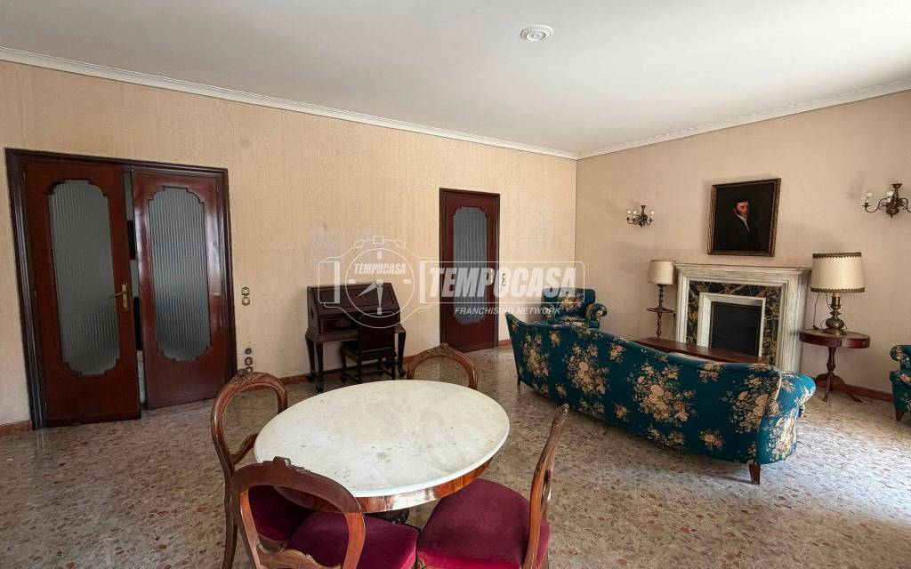 appartamento in vendita a Napoli in zona Vomero