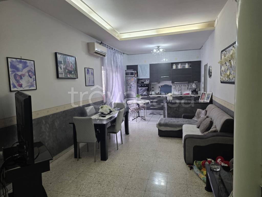 appartamento in vendita a Napoli in zona Stella