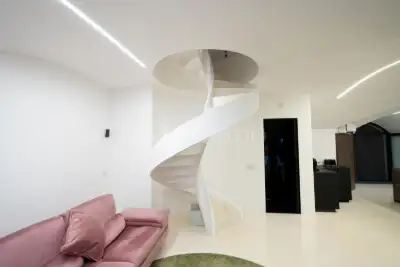 casa indipendente in vendita a Napoli in zona Vomero
