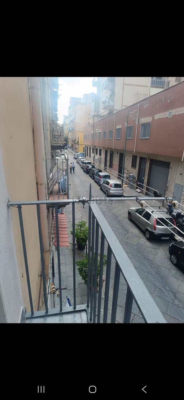 appartamento in vendita a Napoli in zona San Lorenzo
