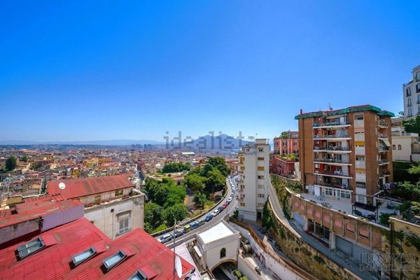 appartamento in vendita a Napoli in zona Arenella