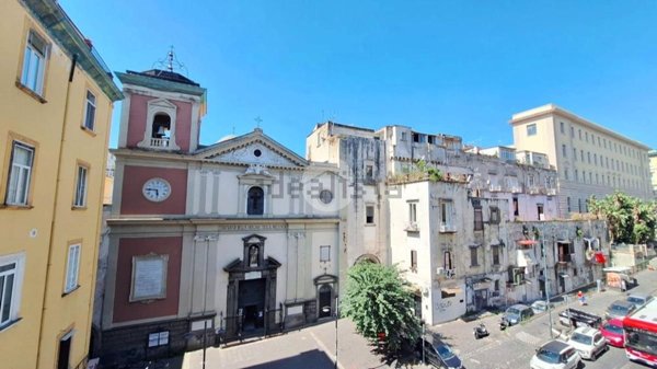 appartamento in vendita a Napoli in zona Avvocata
