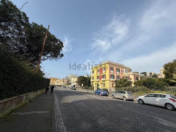 appartamento in vendita a Napoli in zona Posillipo