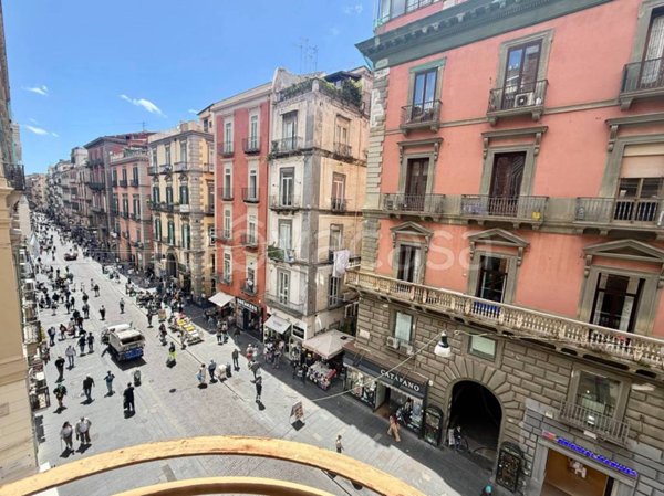 appartamento in vendita a Napoli in zona Montecalvario