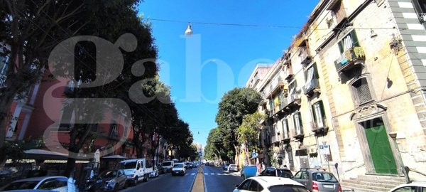 locale commerciale in vendita a Napoli