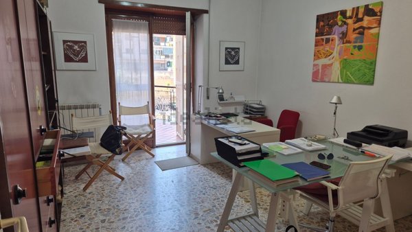 appartamento in vendita a Napoli in zona Capodimonte / Colli Aminei