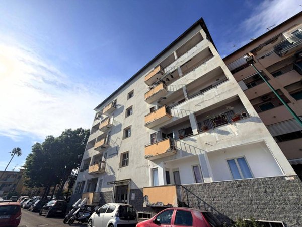 appartamento in vendita a Napoli in zona Bagnoli