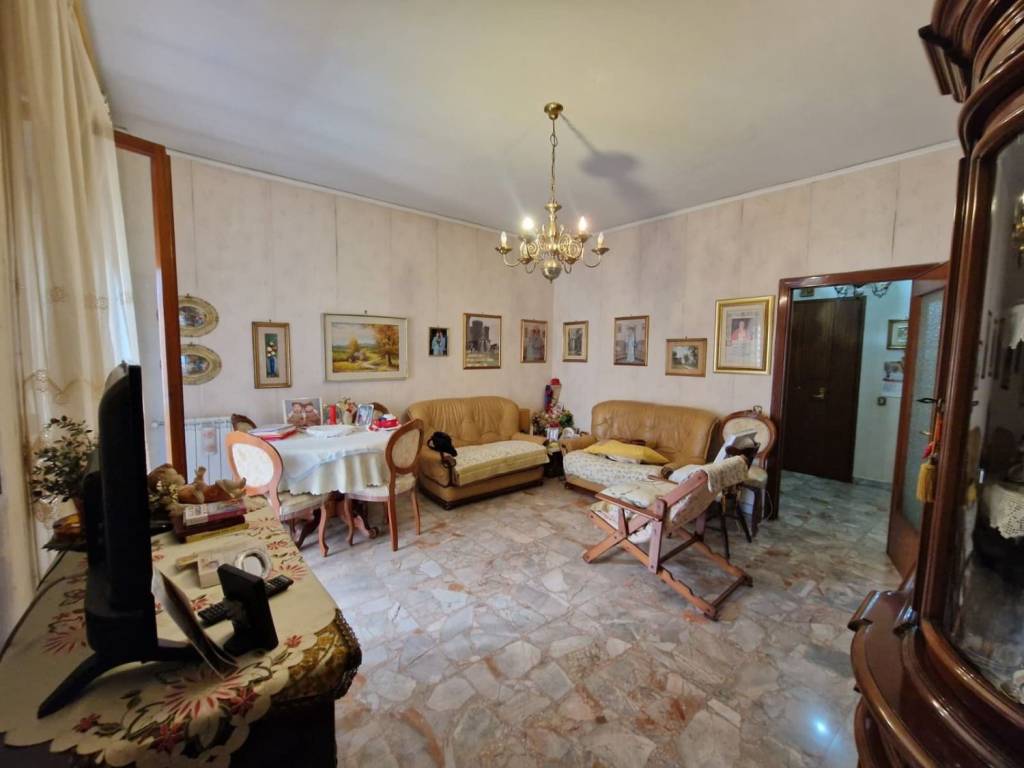 appartamento in vendita a Napoli in zona Fuorigrotta