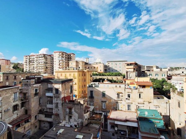 appartamento in vendita a Napoli in zona Avvocata