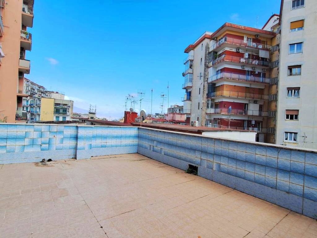 appartamento in vendita a Napoli in zona Avvocata