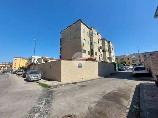 appartamento in vendita a Napoli in zona Bagnoli