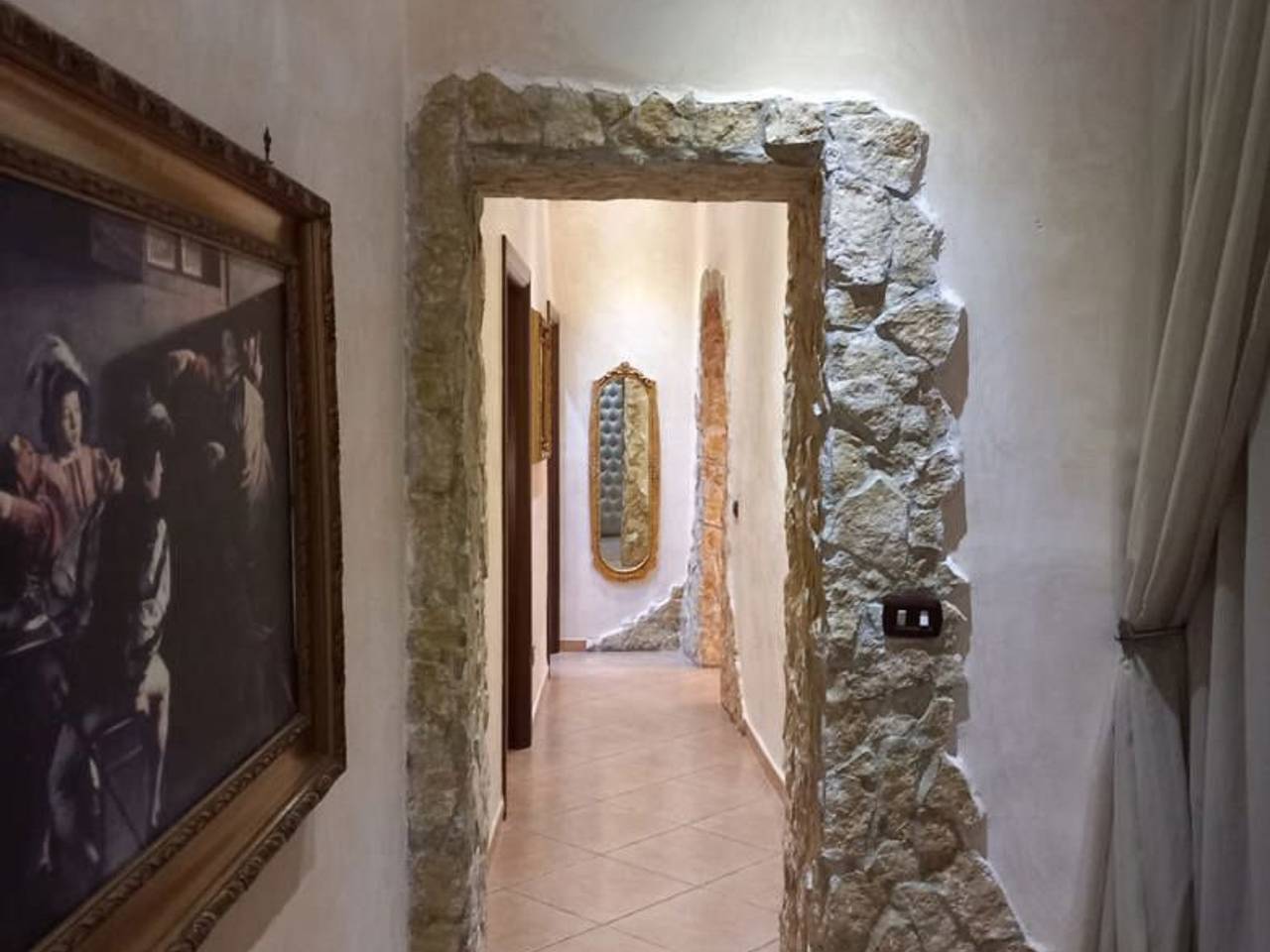 appartamento in vendita a Napoli in zona Stella